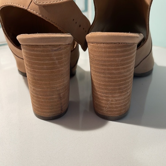 Vionic block heel dress sandal size 9 - Picture 3 of 6